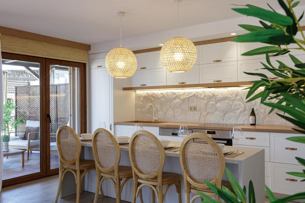 Villa Seashell -Wonderful Newly Renovated Villa On The Beach Galatás Extérieur photo