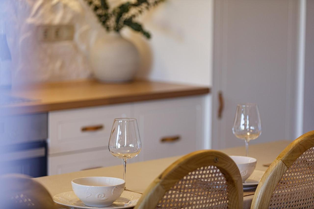 Villa Seashell -Wonderful Newly Renovated Villa On The Beach Galatás Extérieur photo