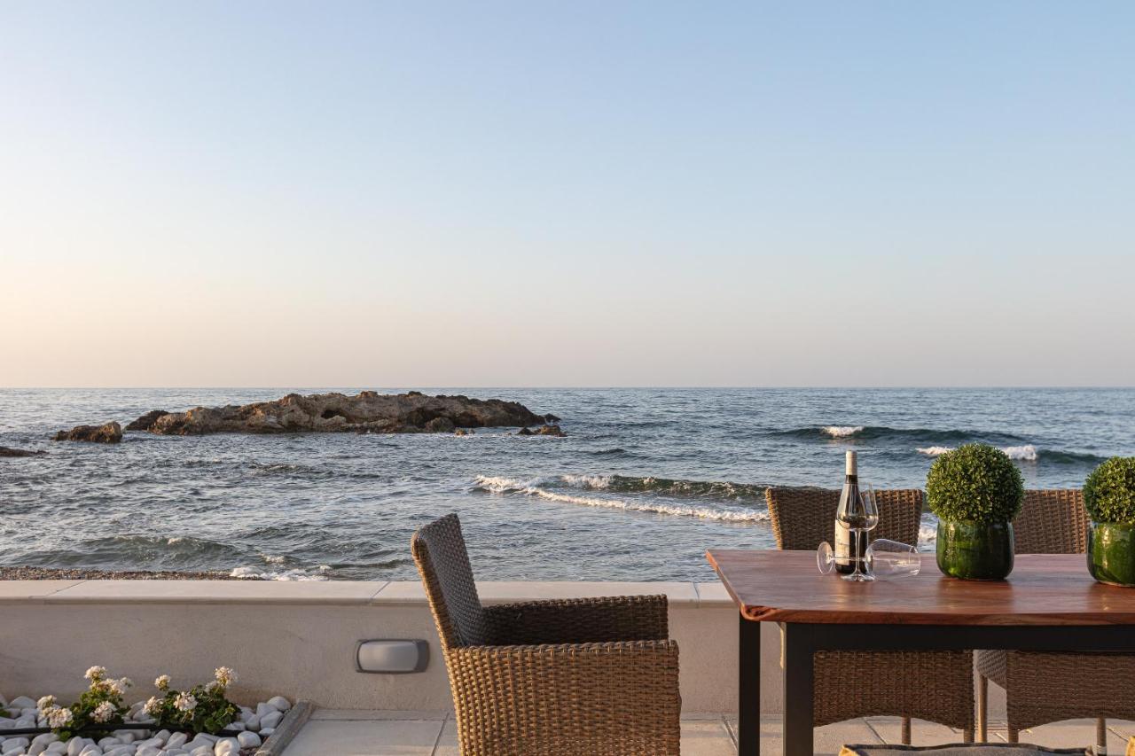 Villa Seashell -Wonderful Newly Renovated Villa On The Beach Galatás Extérieur photo