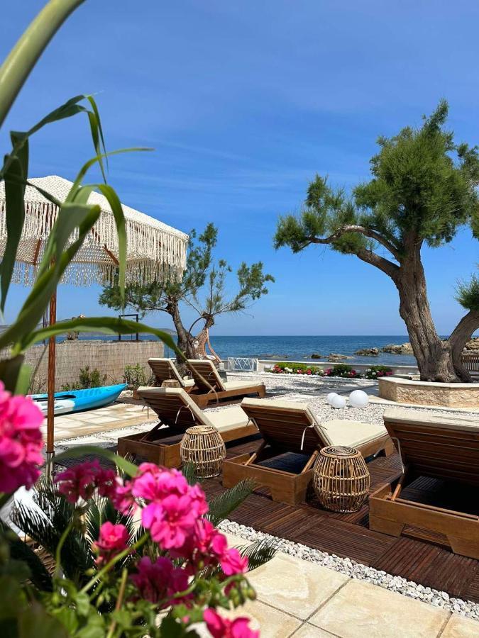 Villa Seashell -Wonderful Newly Renovated Villa On The Beach Galatás Extérieur photo